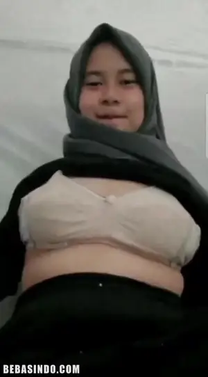 Bokep Abg Jilbab Memeknya Tembem Banget
