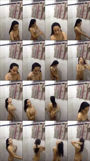Bokep Ngintip mandi tocil gorden di kaca 2